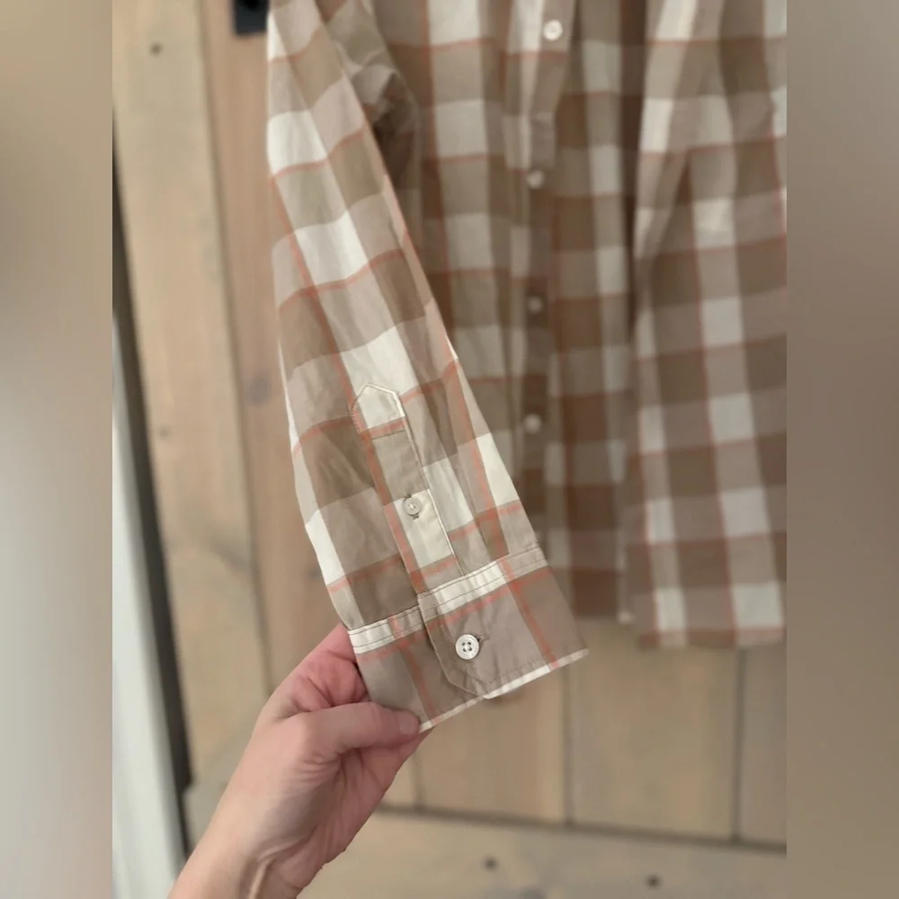NWOT Old Navy Tan and White Plaid Shirt